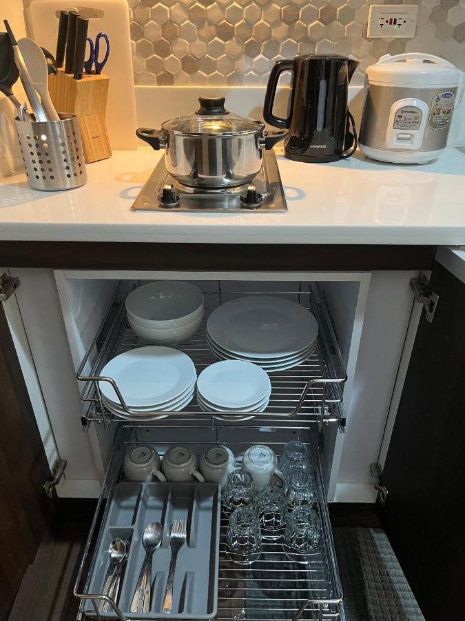 Homey 1 Bedroom Unit At Air Residences マカティ エクステリア 写真